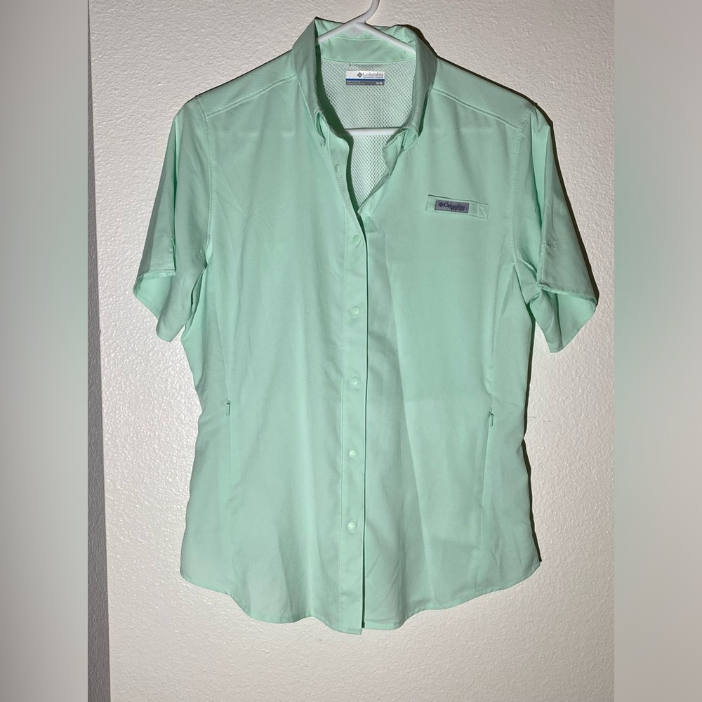 Columbia Women’s Short Sleeve Button-Front Mint Green Shirt